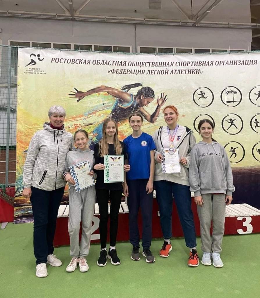 Азовчане достойно выступили на областных соревнованиях по легкой атлетике