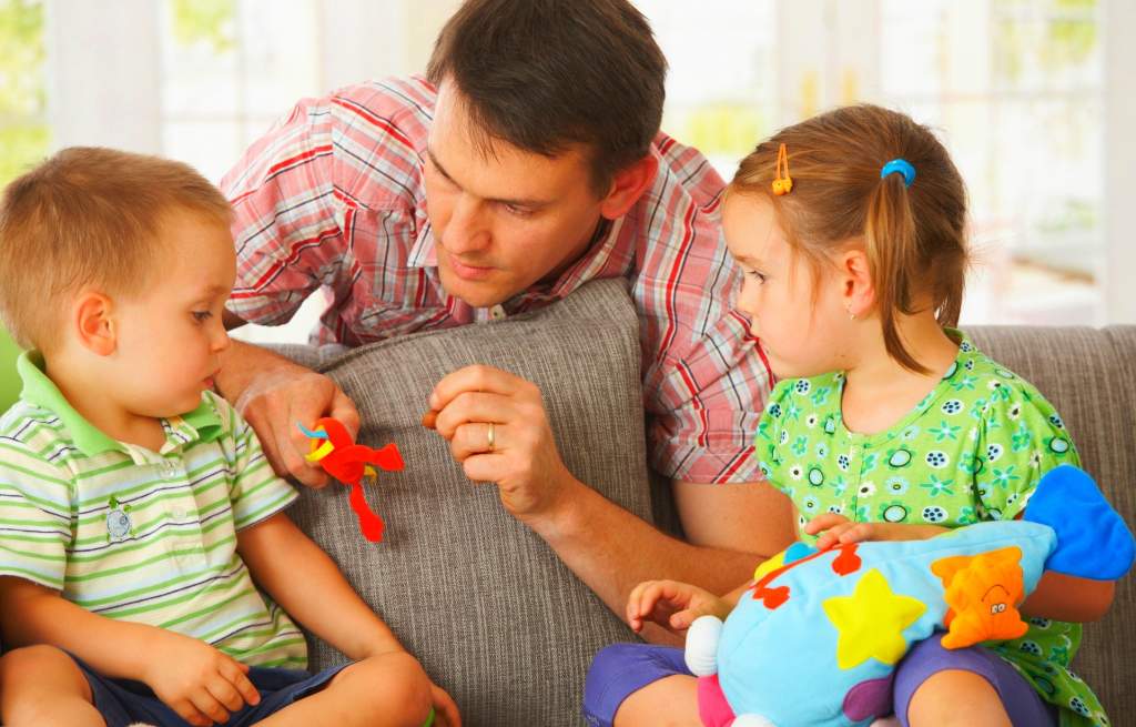 Несколько родительских уловок для упрямых малышей или как договориться с нехочухой